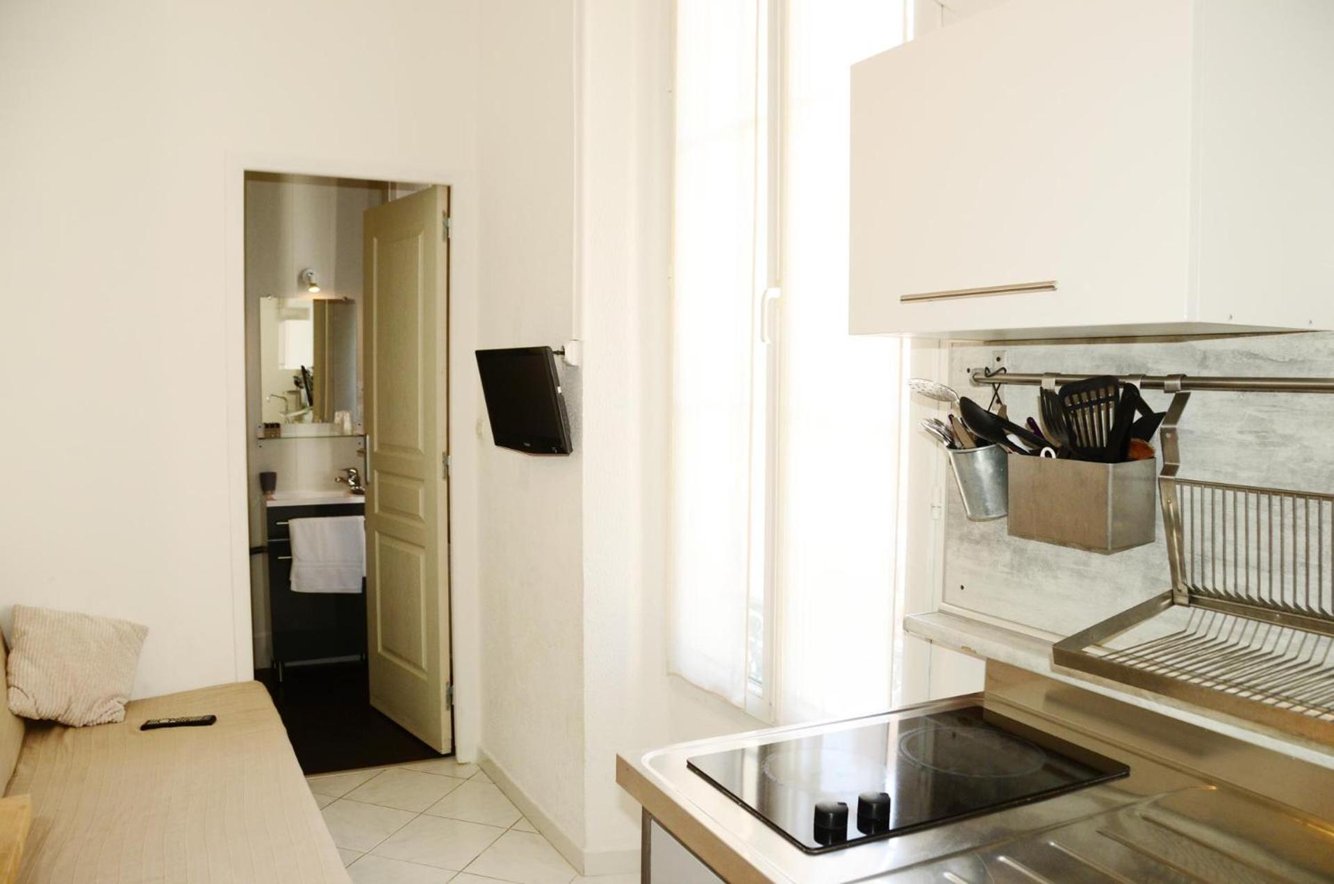 לה לבאנדו Hotel L'Oustaou מראה חיצוני תמונה