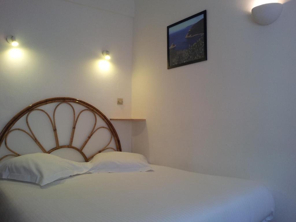 לה לבאנדו Hotel L'Oustaou חדר תמונה